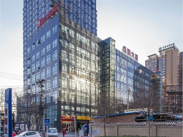 墙体投影哪种好